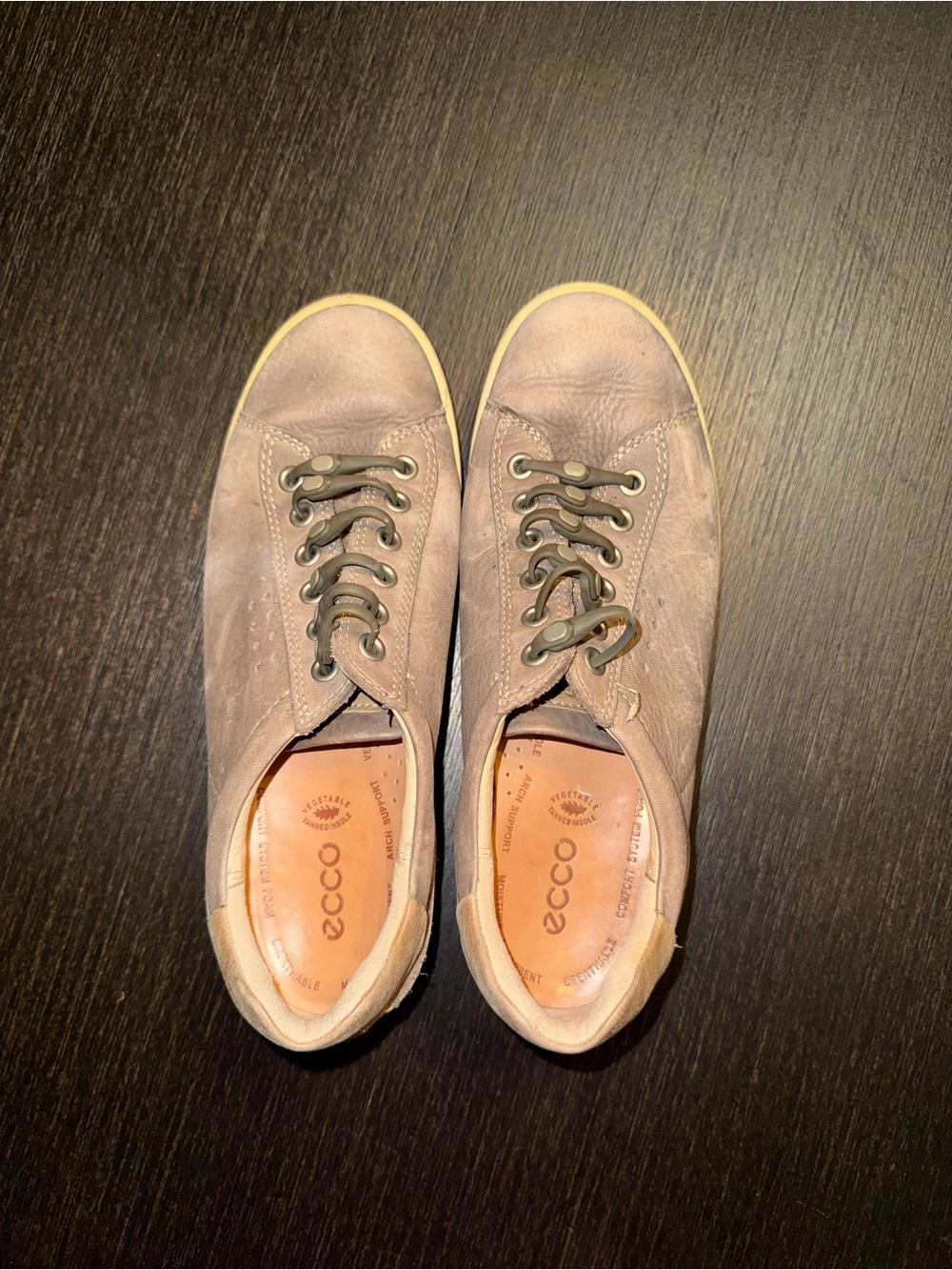 ECCO Men's Taupe Leather Lace-Up Sneakers